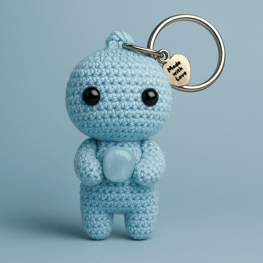 Ručně háčkovaná amazonitová klíčenka postavička Loomin - Loomins