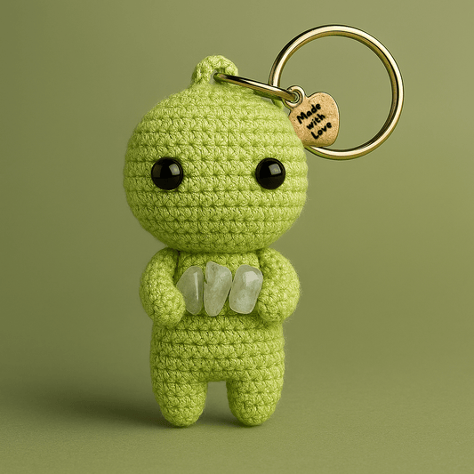 Ručně háčkovaná jadeitová klíčenka postavička Loomin - Loomins