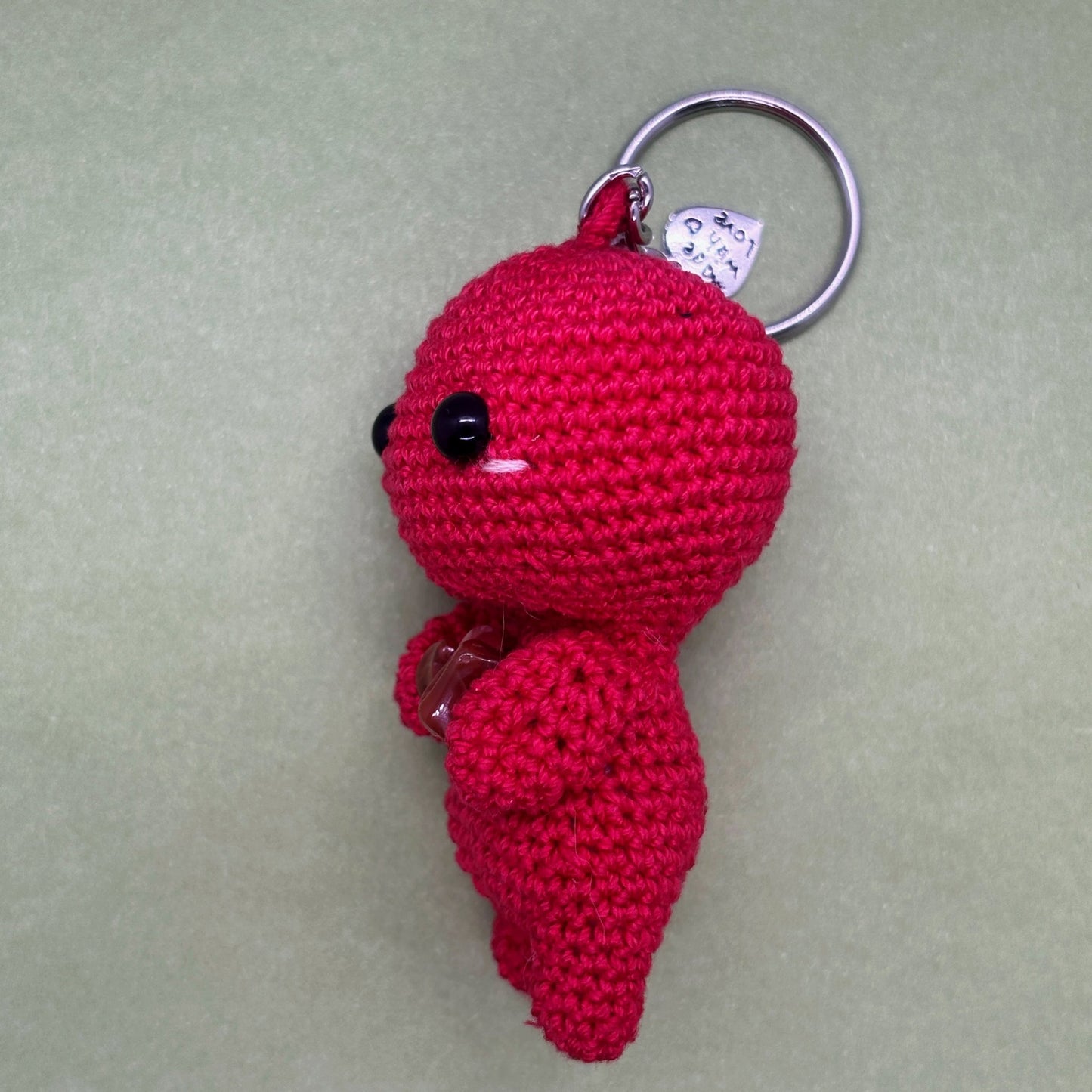 Ručně háčkovaná klíčenka postavička s karneolem Loomin - Loomins